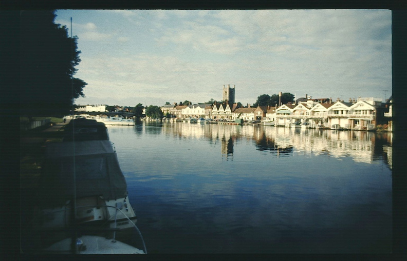 Thames Holiday Resized_image844.jpg