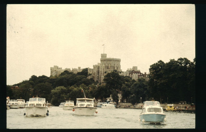Thames Holiday Resized_image860.jpg