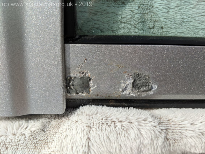 magnetic windows catch repair IMG_20190327_134951_2.jpg