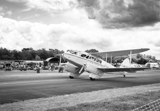 FB  A7R1042