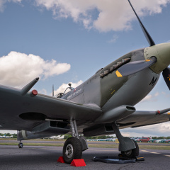FB  A7R1071
