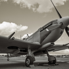 FB  A7R1071-2