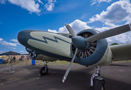 FB  A7R1105