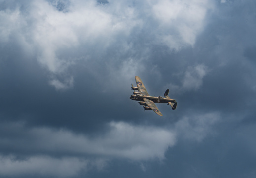 FB  A670477