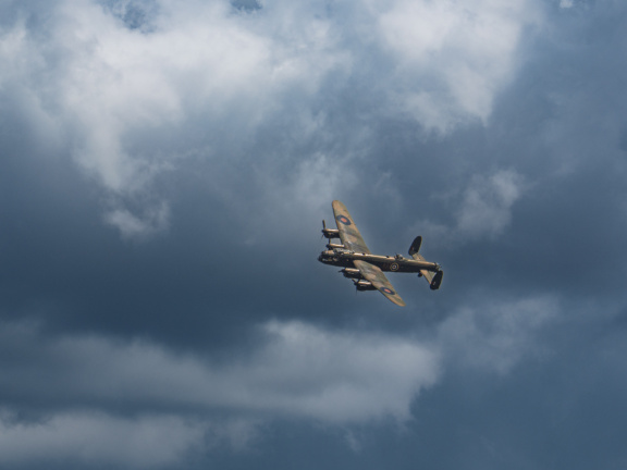 FB  A670477