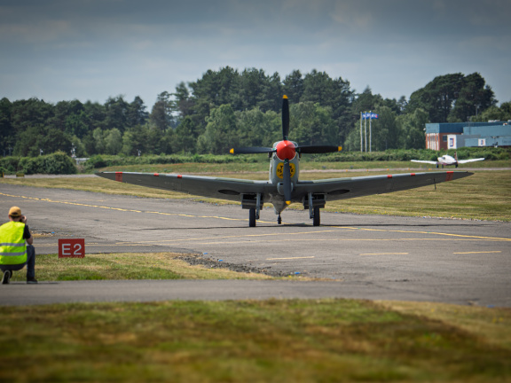 FB  A670528